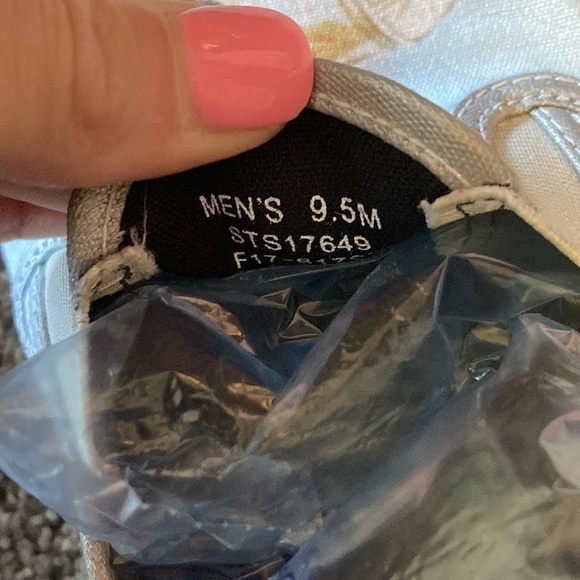 STAR Wars Mens’ slip on Sperry shoes size 9.5 - Picture 6 of 10